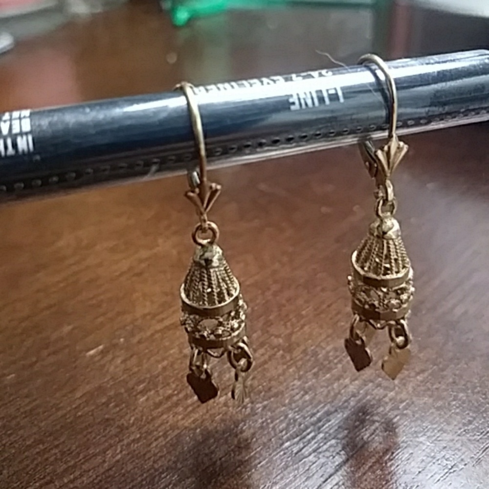 14kt solid gold Vintage jumkha chandelier earring